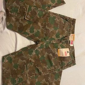 Brand new camo Levi’s